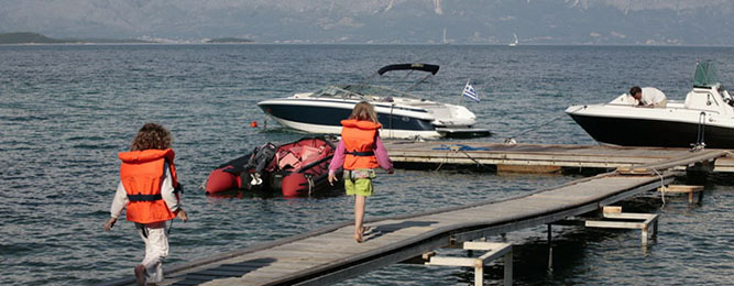 Lux Schnellboot-Charter, sbchart.gr 